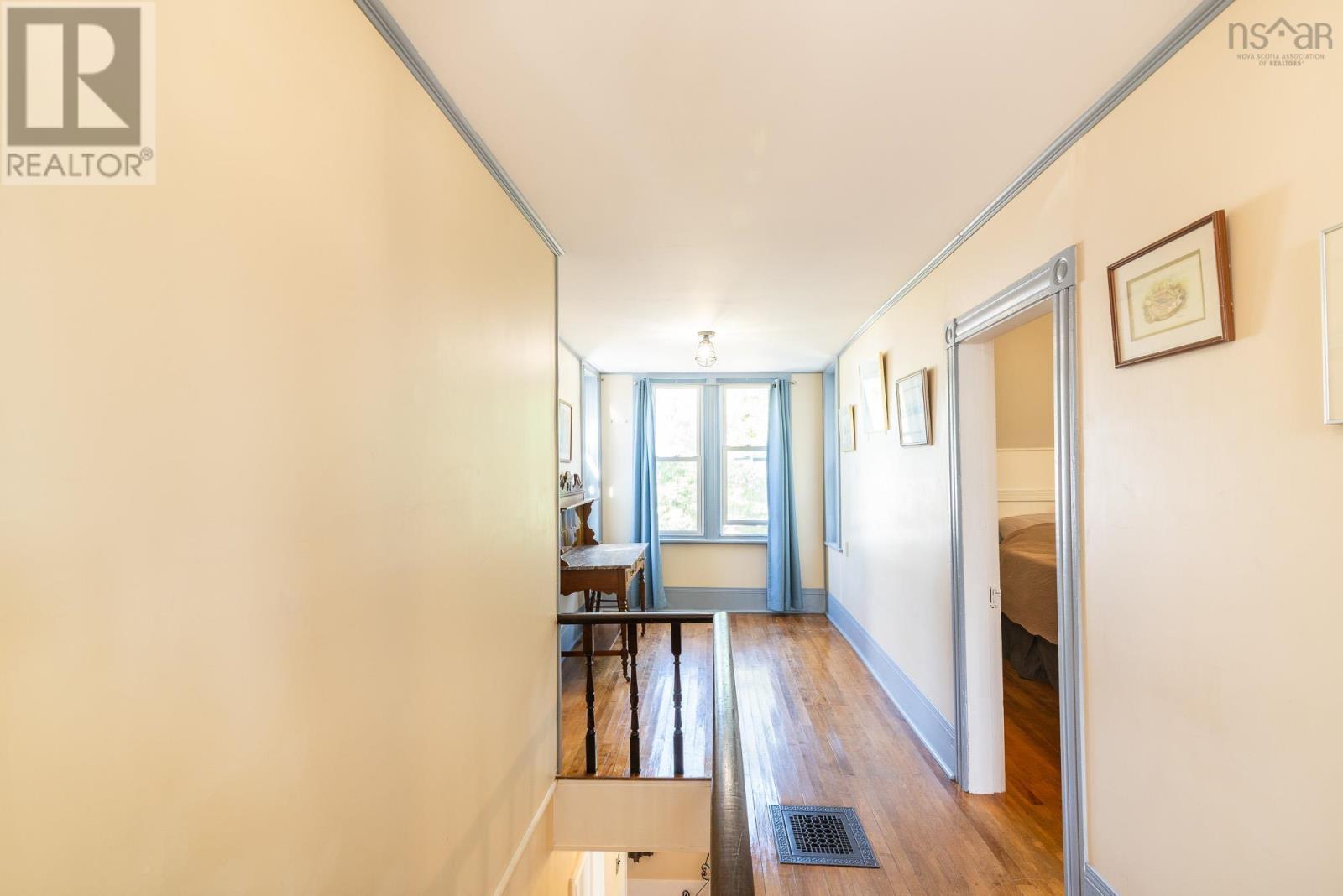 Property 35 of 47 of 28 Maple Avenue