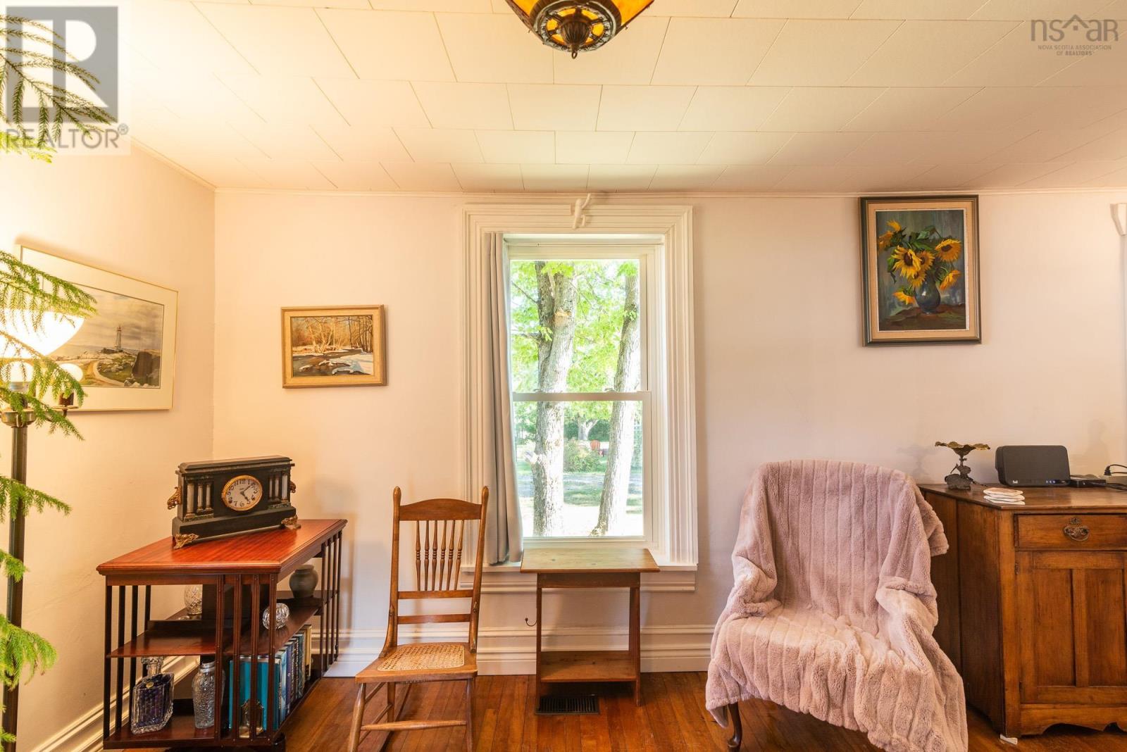 Property 18 of 47 of 28 Maple Avenue