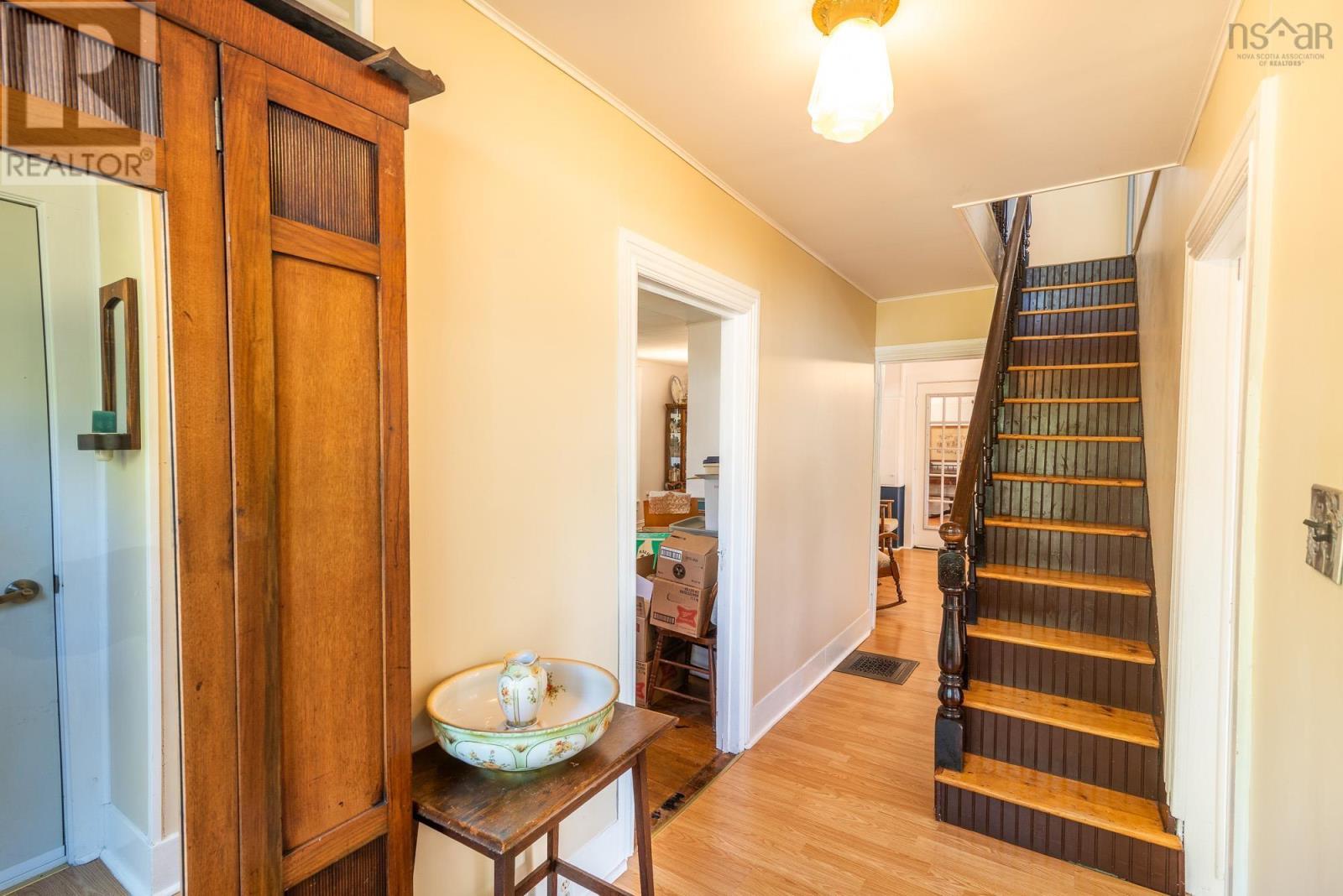 Property 27 of 47 of 28 Maple Avenue