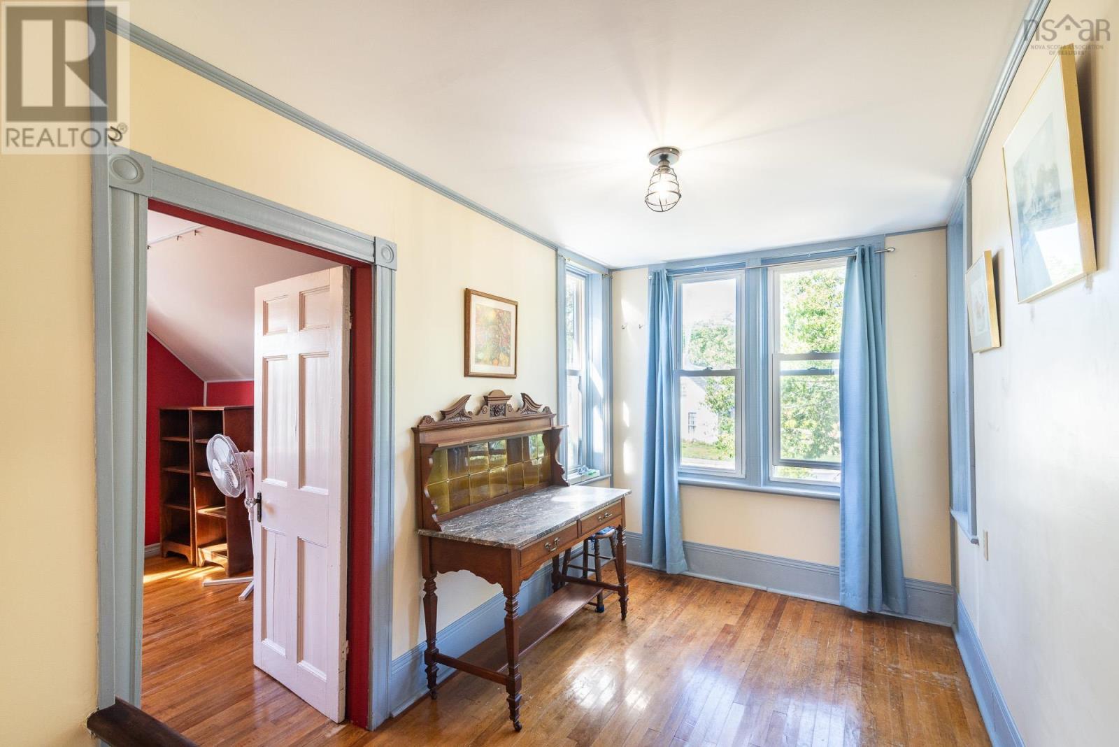 Property 42 of 47 of 28 Maple Avenue