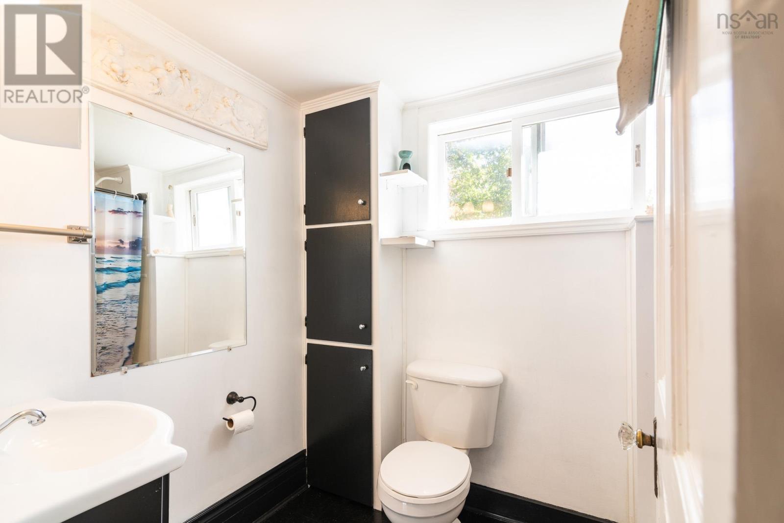 Property 33 of 47 of 28 Maple Avenue