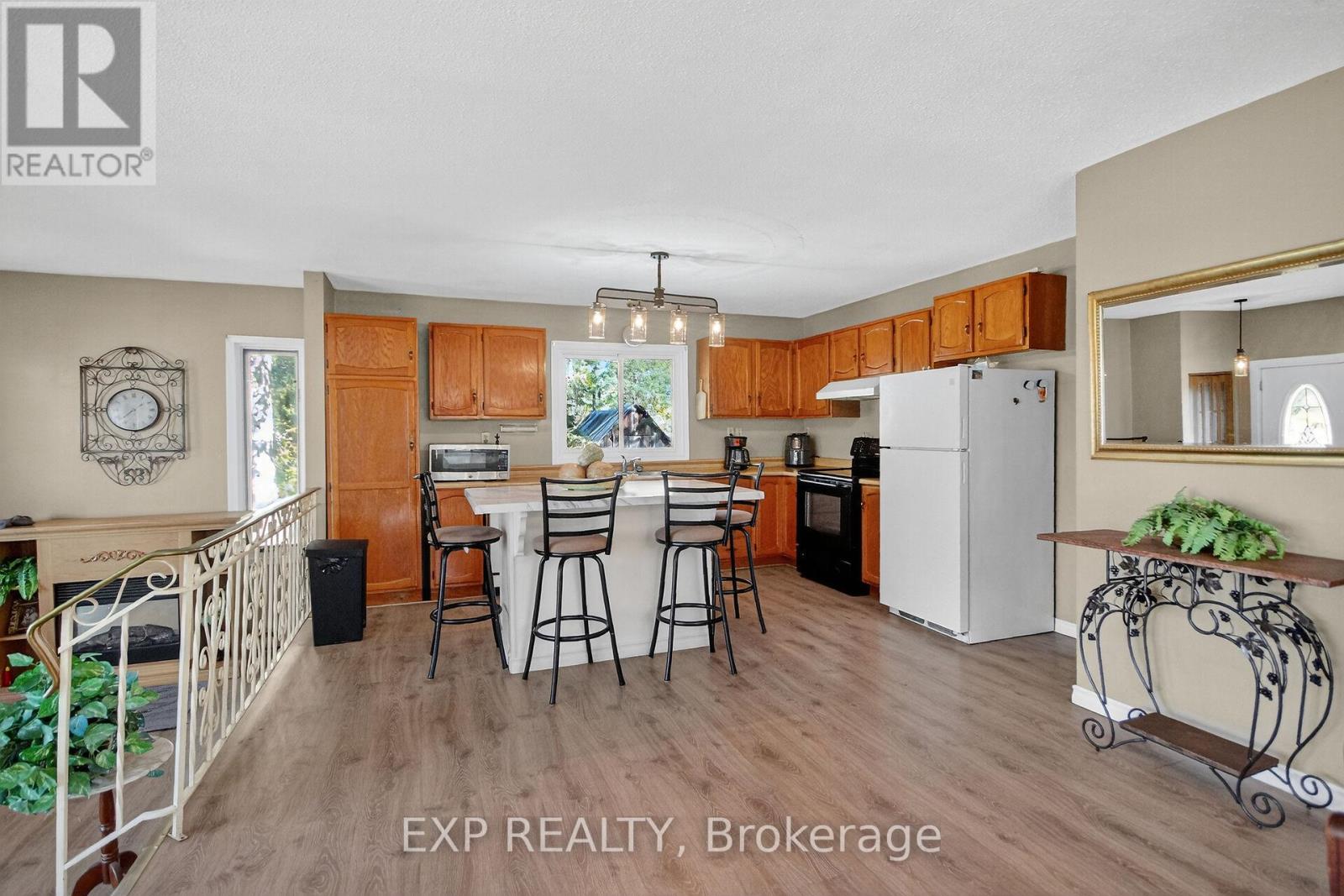 96 CONSTANCE LAKE ROAD - 11
