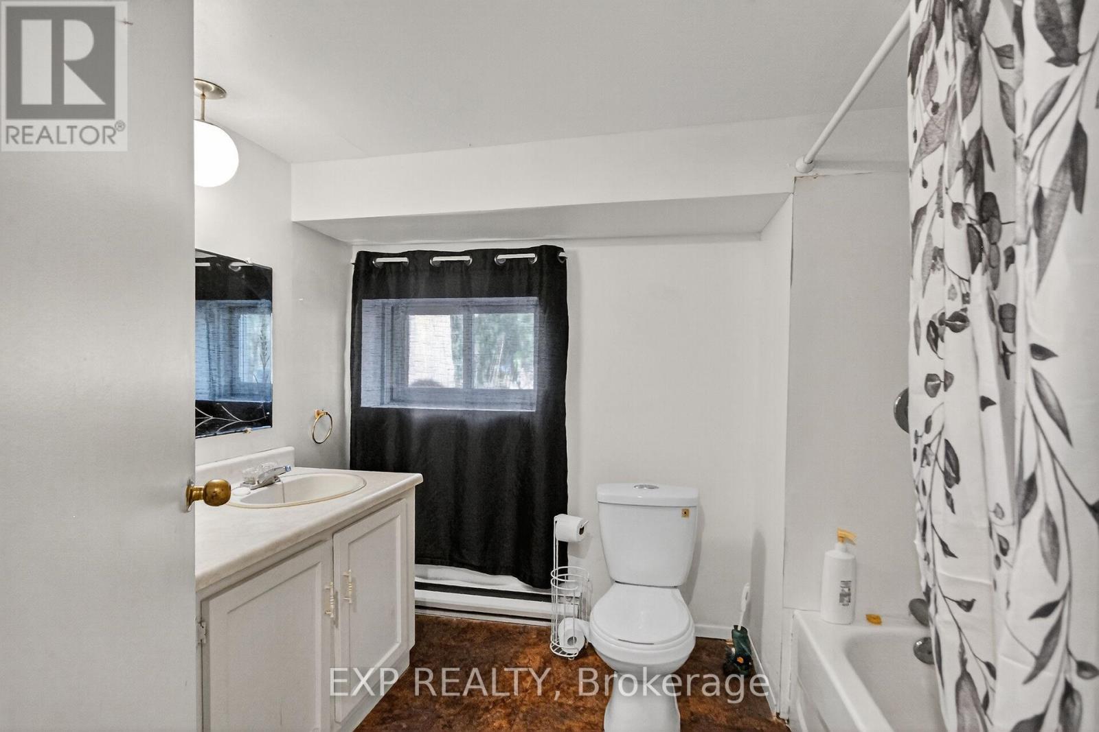 96 CONSTANCE LAKE ROAD - 29