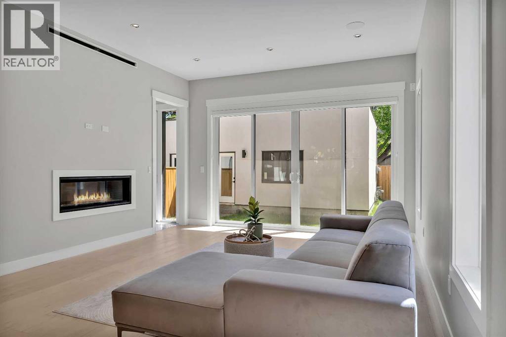 Single Family House for Sale in   Avenue NW Mount Pleasant Calgary 