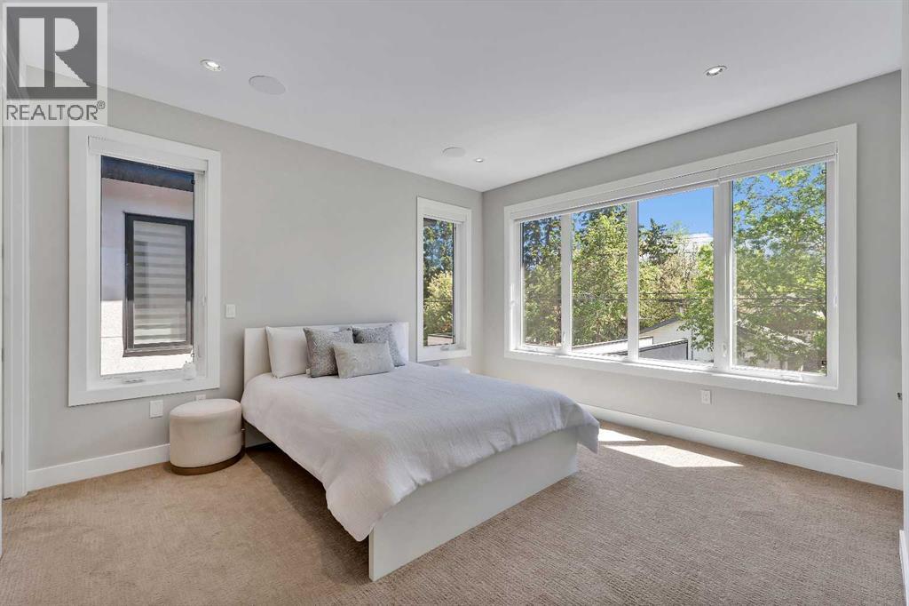 Single Family House for Sale in   Avenue NW Mount Pleasant Calgary 