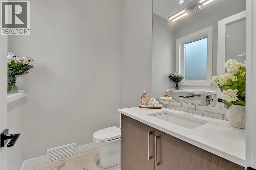 Single Family House for Sale in   Avenue NW Mount Pleasant Calgary 