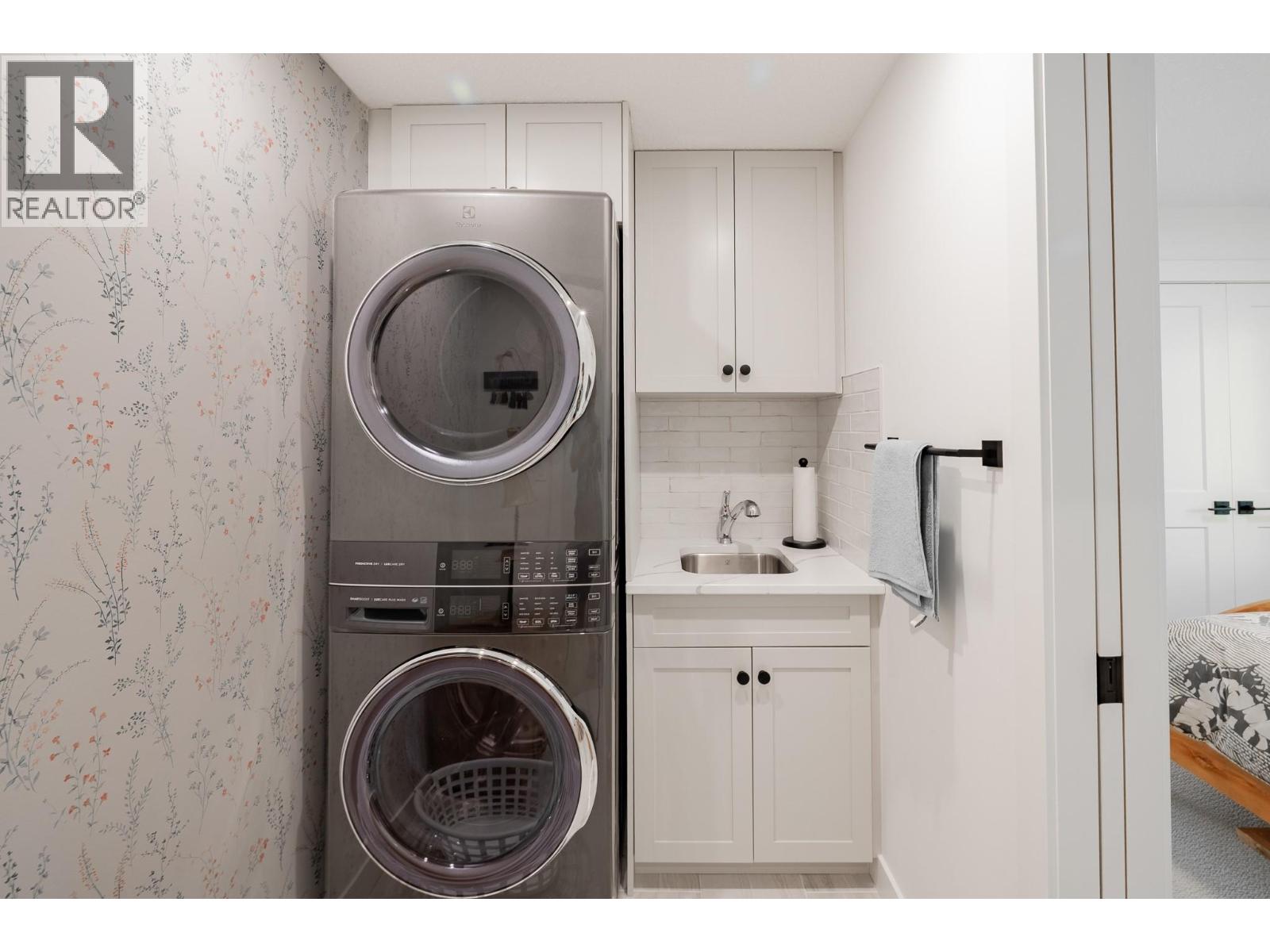 4725 Copper Crescent, Windermere