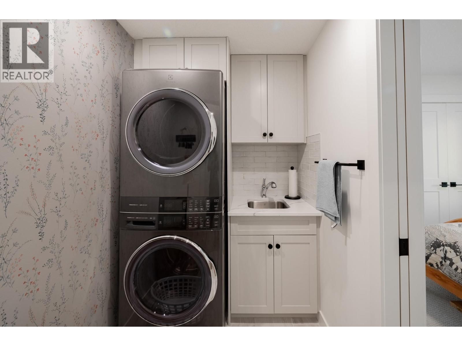 4725 Copper Crescent, Windermere