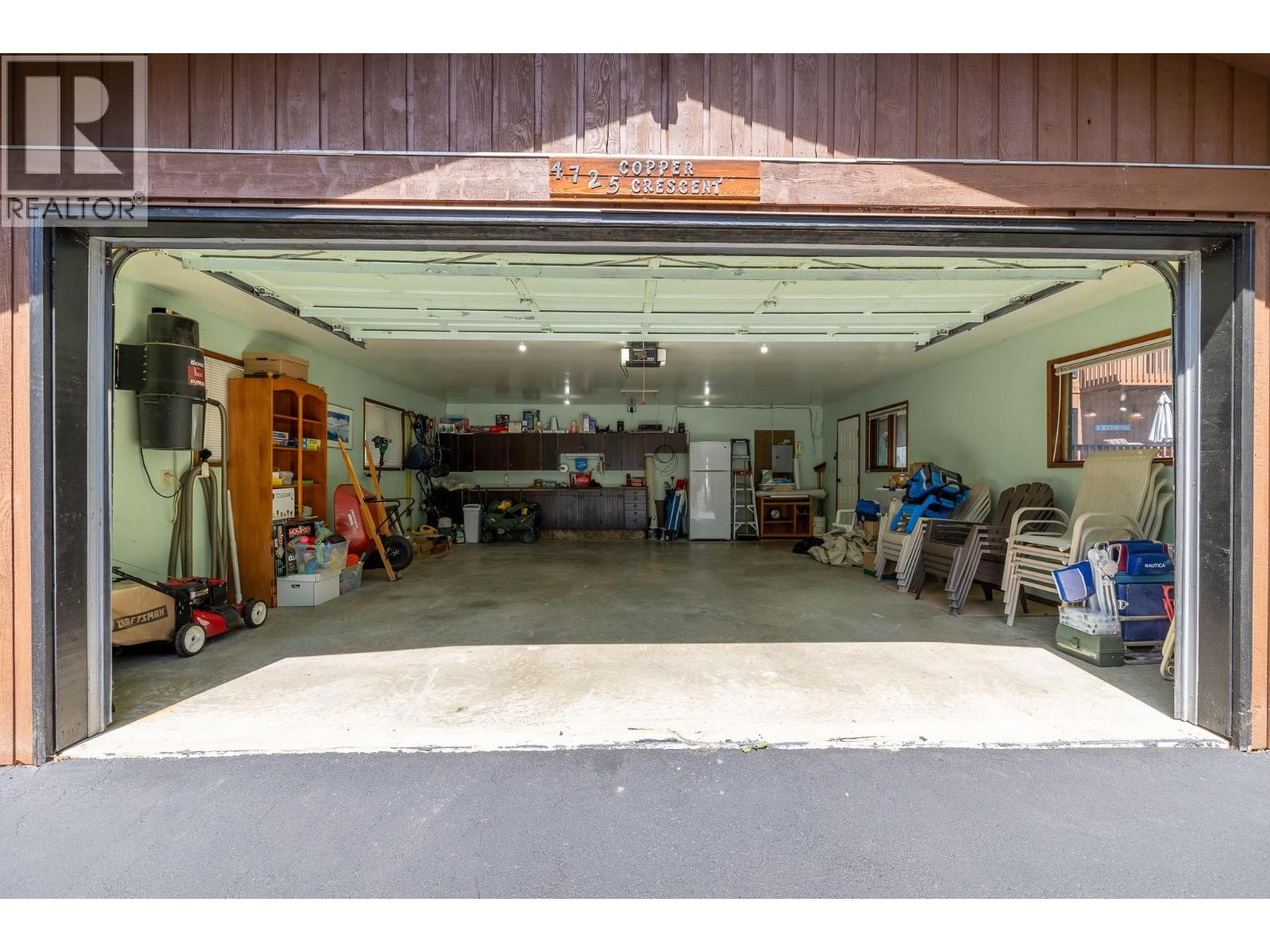 4725 Copper Crescent, Windermere