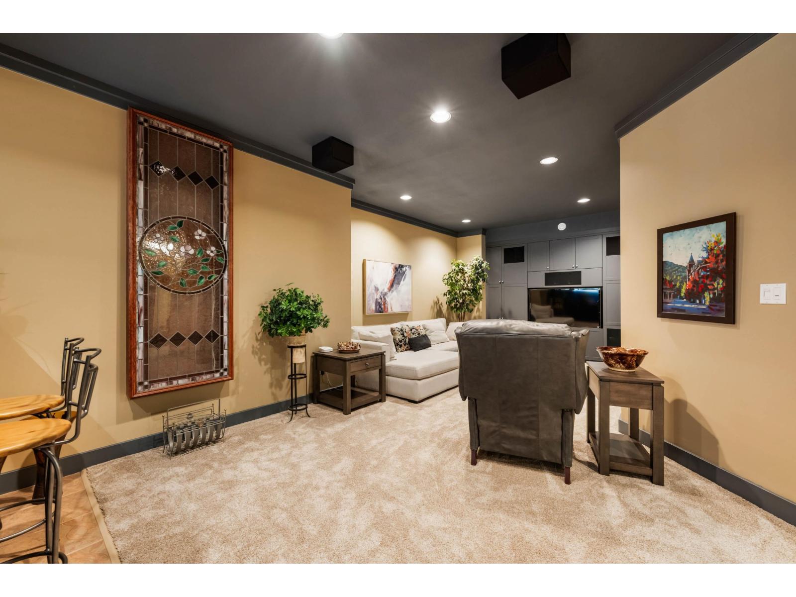 16358 LINCOLN WOODS COURT, Surrey