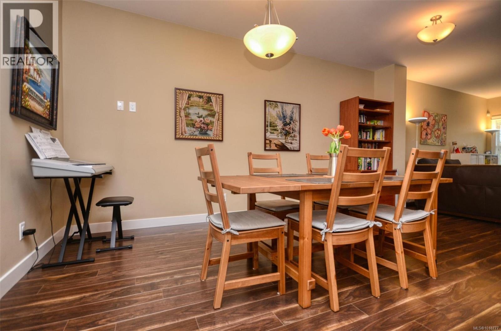 992 DUNFORD AVE - 32