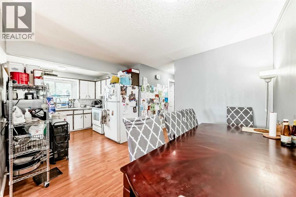 Single Family House Bi-level for Sale in  Penbrooke Close SE Penbrooke Meadows Calgary 