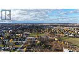 50 Lorne Street, Smiths Falls, ON K7A3K7 Photo 6
