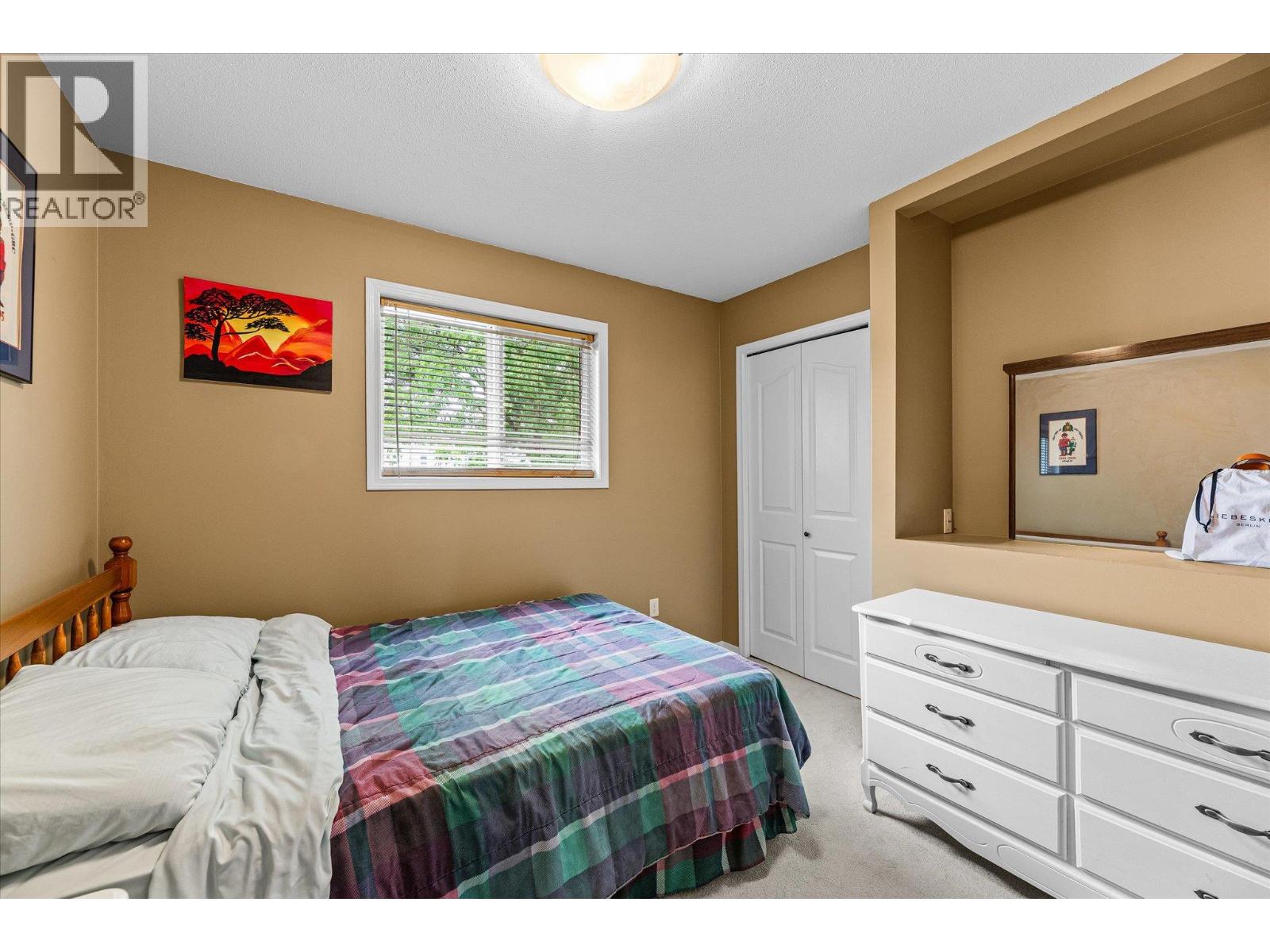  423 Fizet Avenue, Kelowna