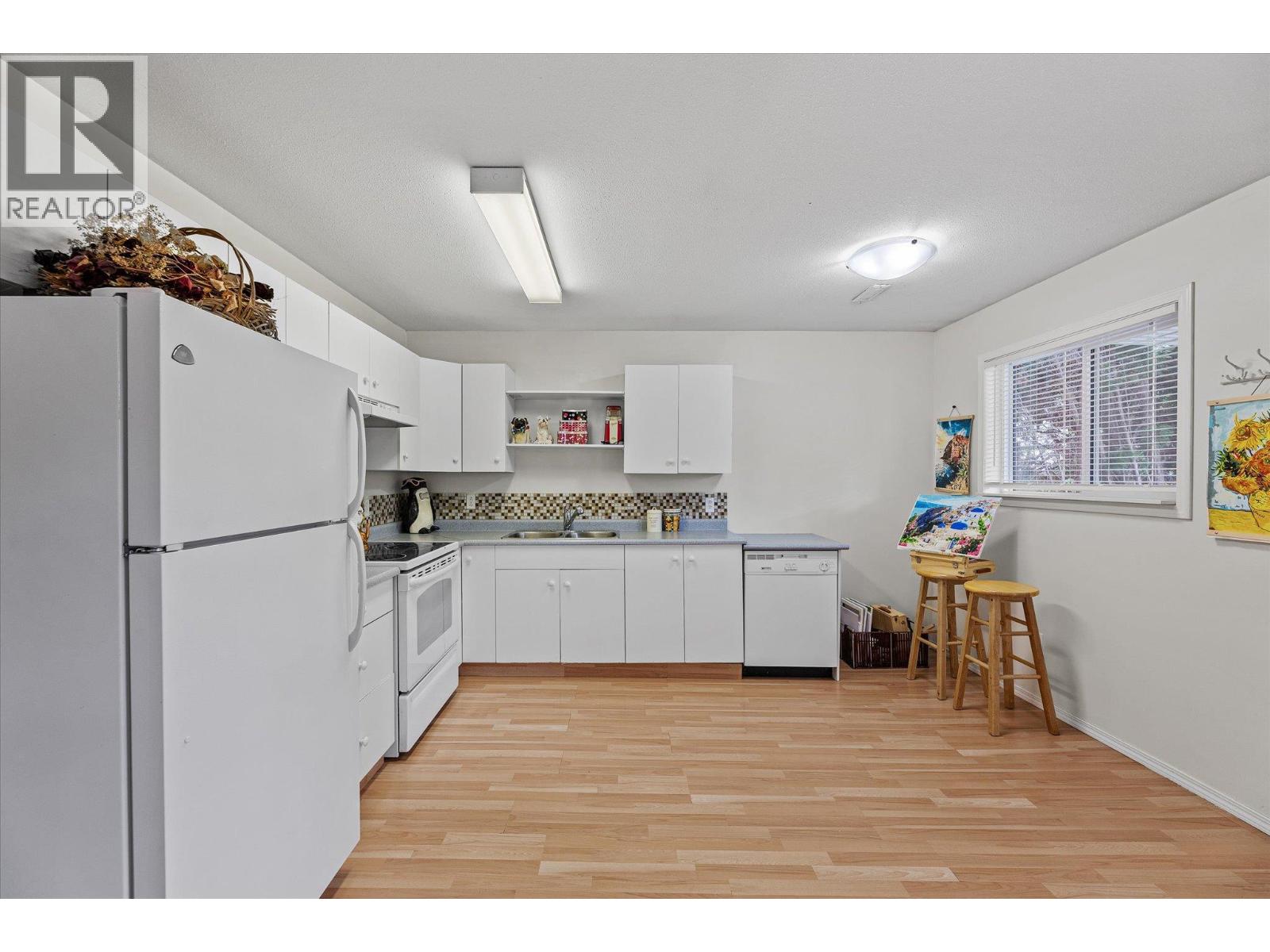  423 Fizet Avenue, Kelowna