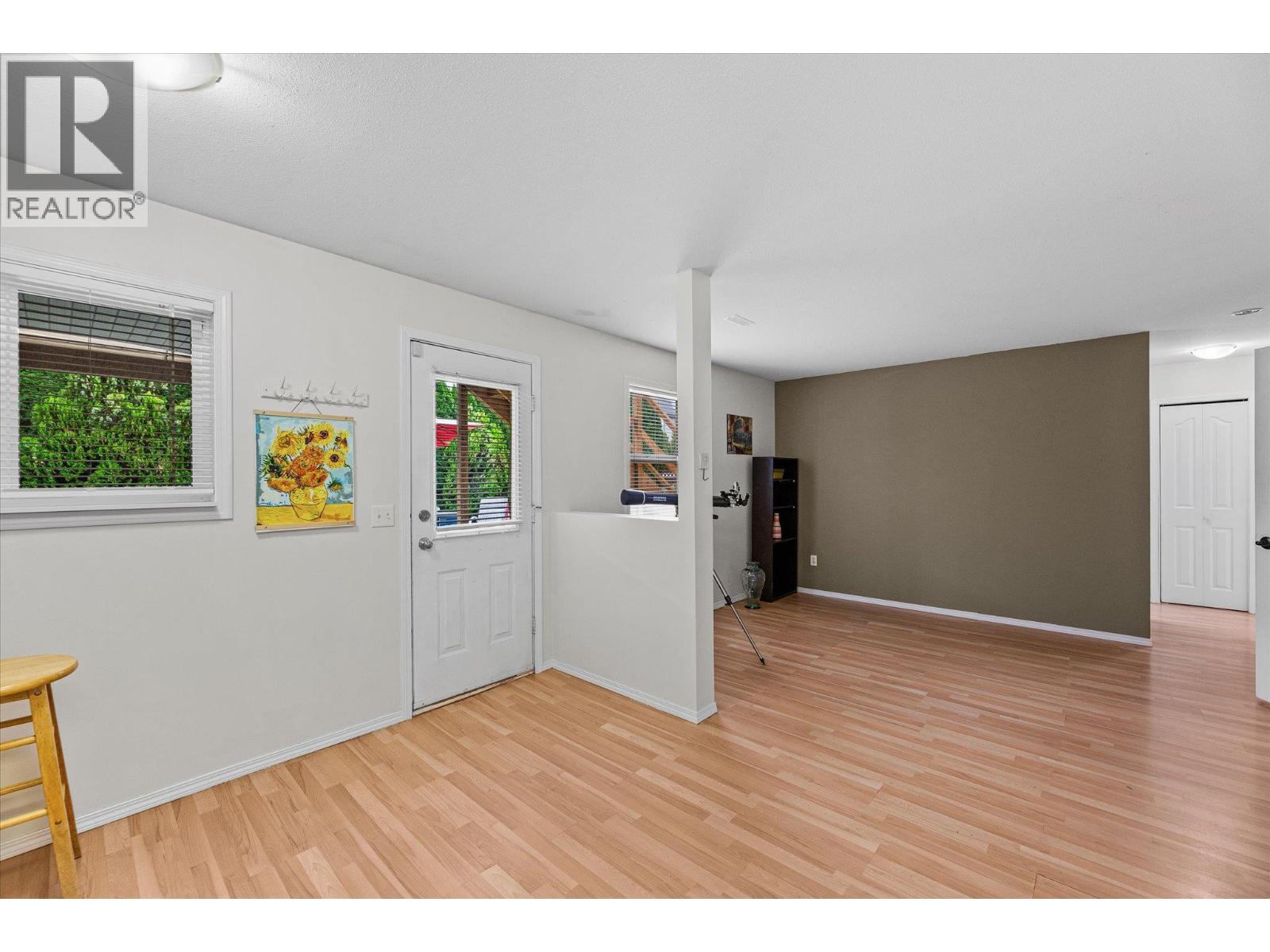  423 Fizet Avenue, Kelowna