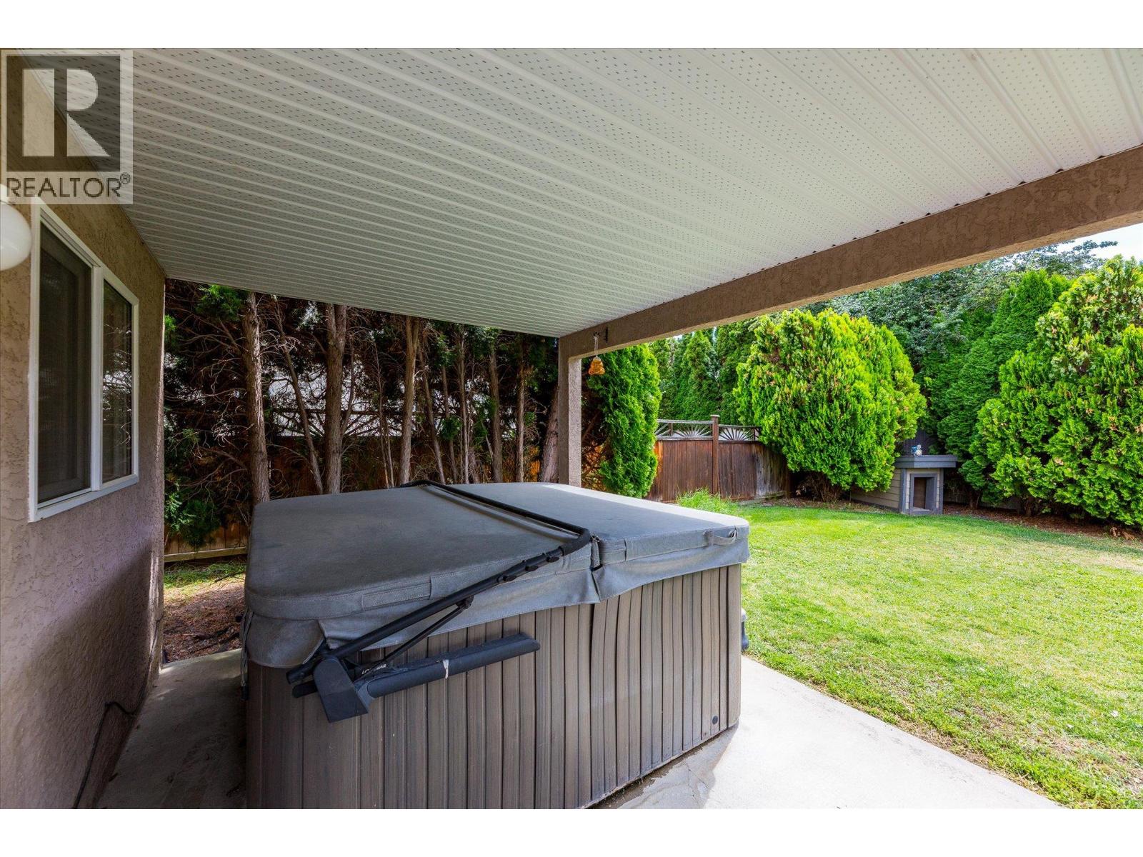  423 Fizet Avenue, Kelowna