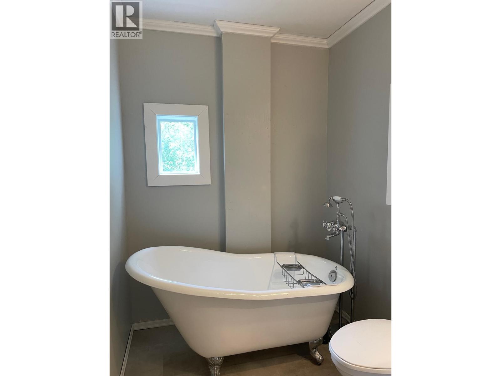 72 PIONEER WAY, Fort Nelson