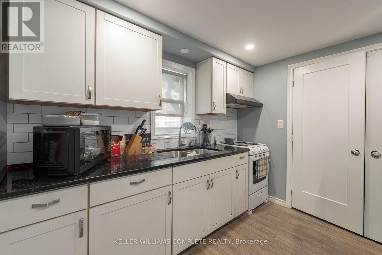 5416 BEACH ROAD - 23