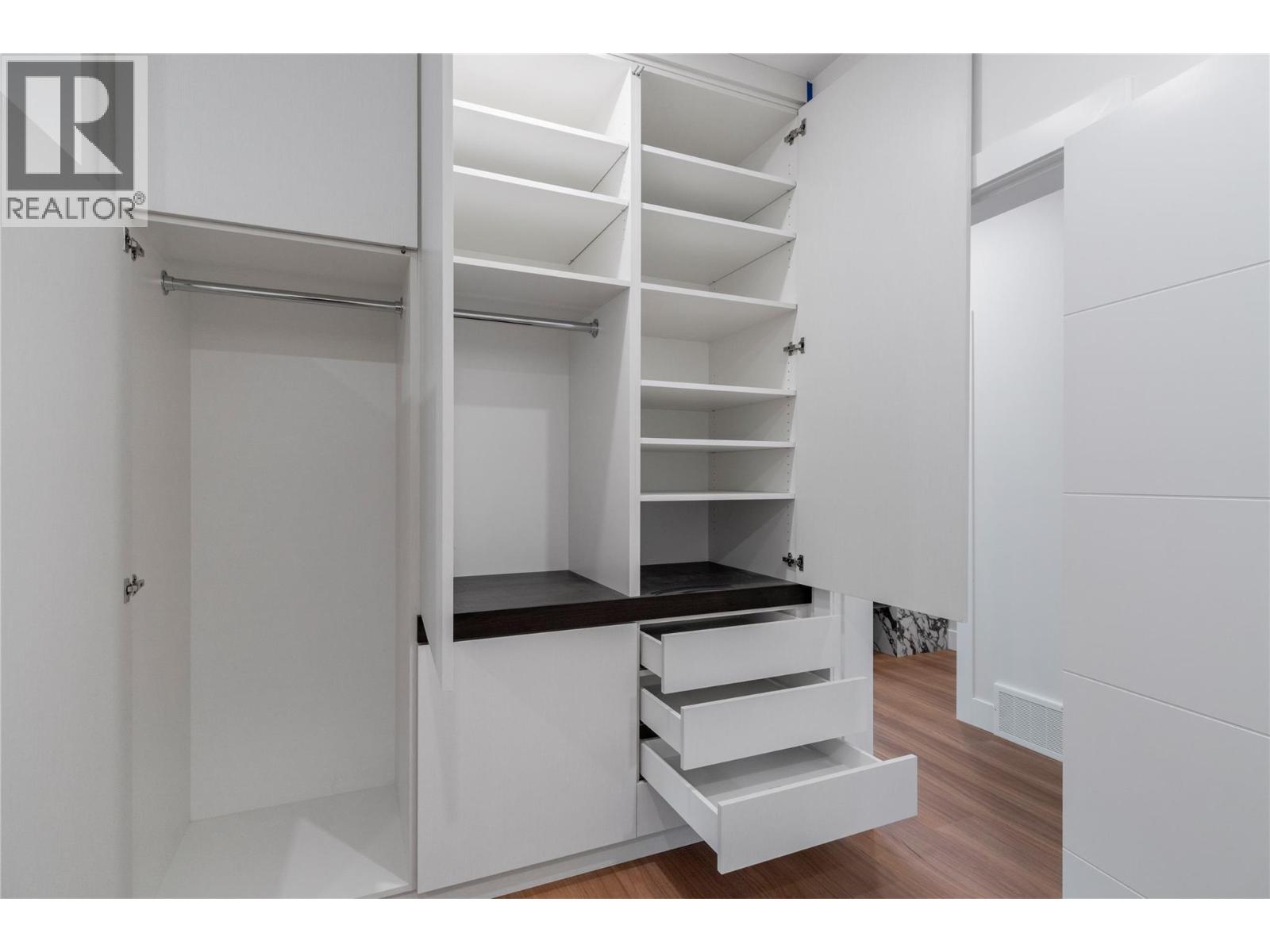  633 9 Street Southeast, Salmon Arm