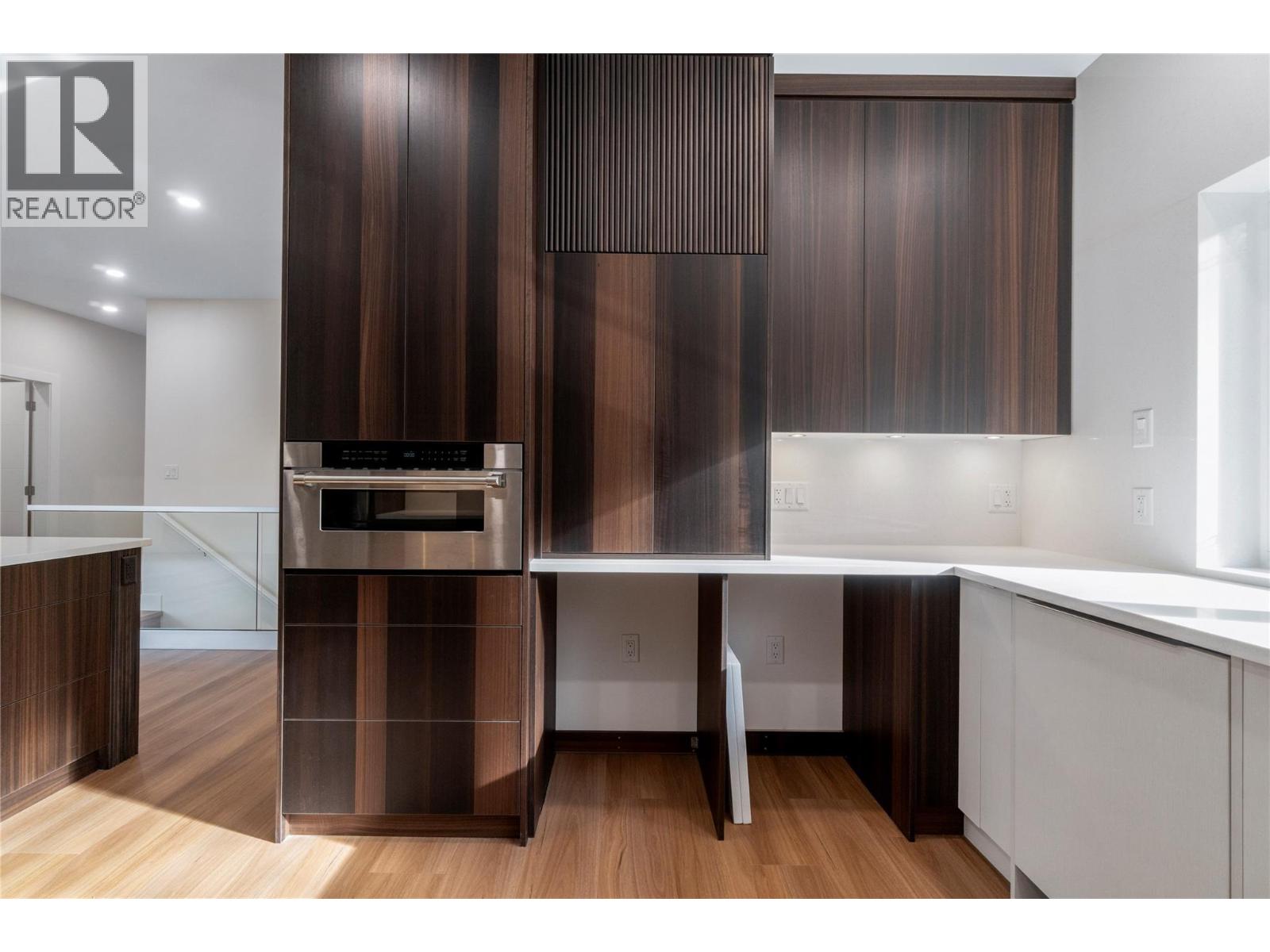  633 9 Street Southeast, Salmon Arm