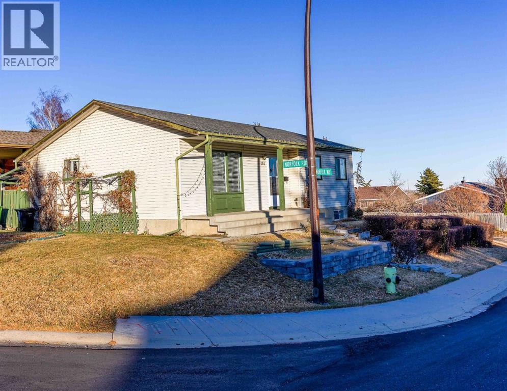 Single Family House Bungalow for Sale in  Norfolk Road NW North Haven Upper Calgary 