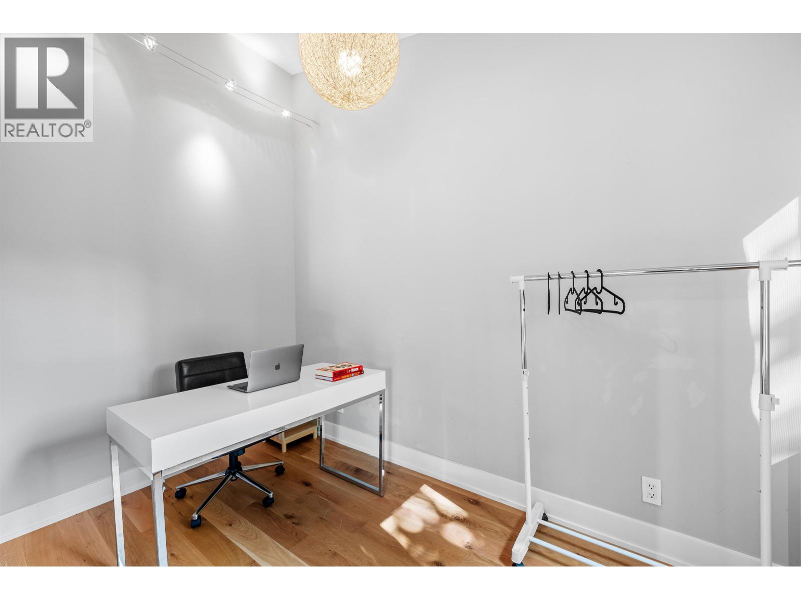 1866 W 15TH AVENUE, Vancouver