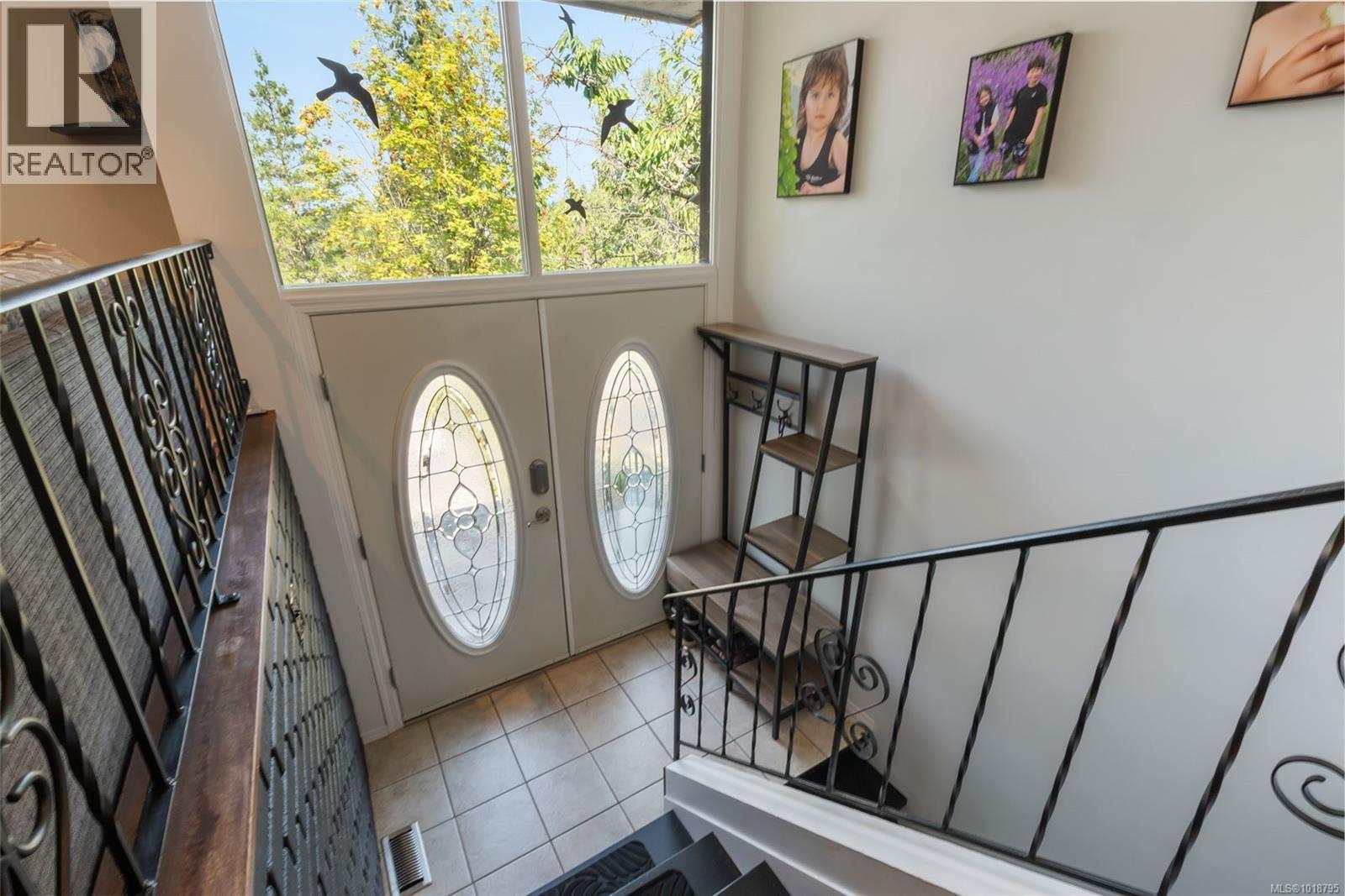 43 ROBERTA RD E - 29