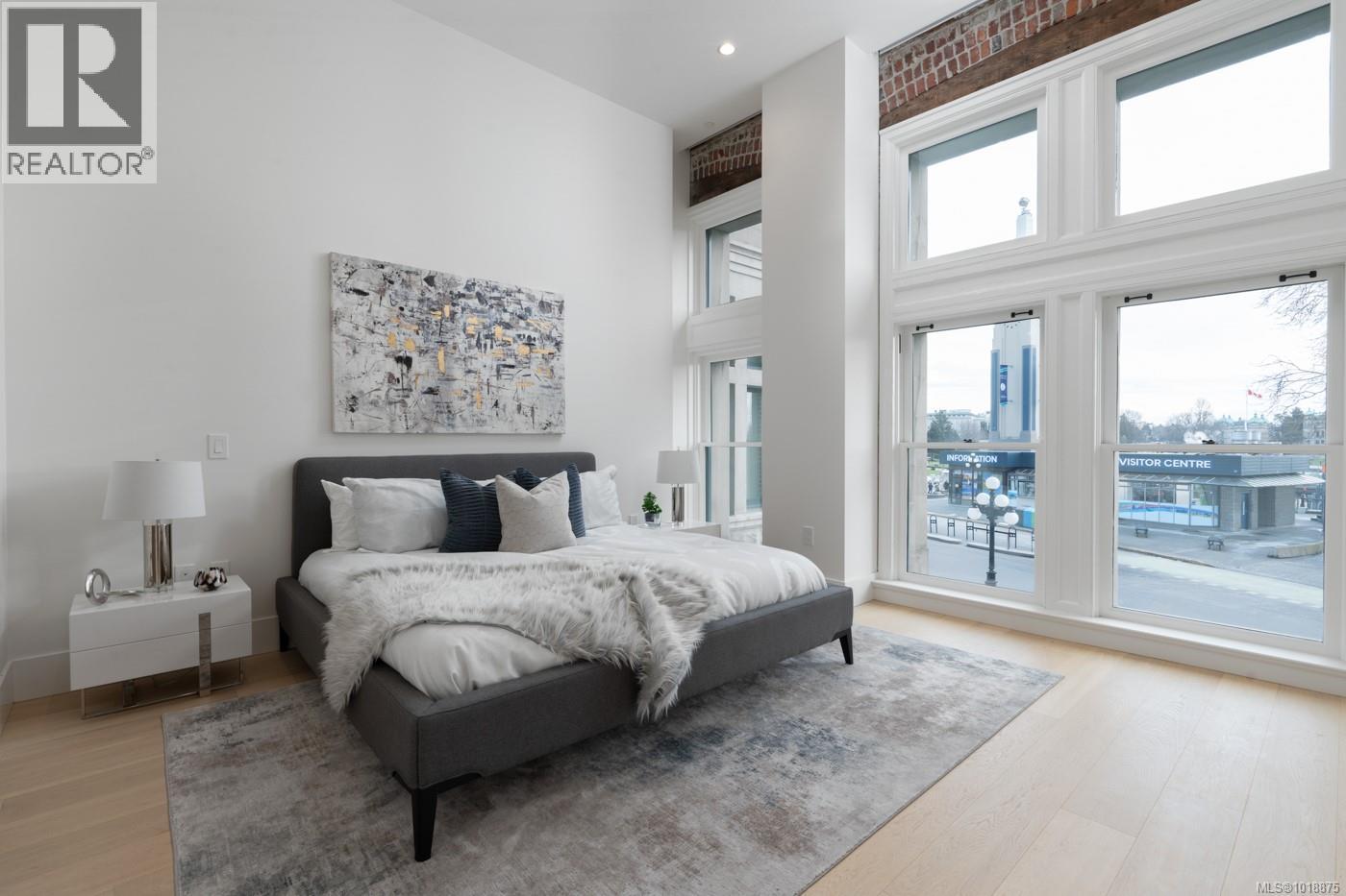 #209 521 COURTNEY ST - 10