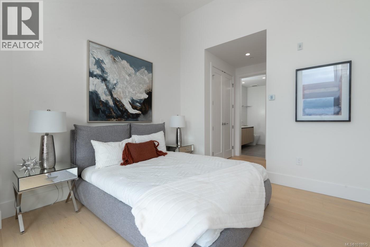 #209 521 COURTNEY ST - 16