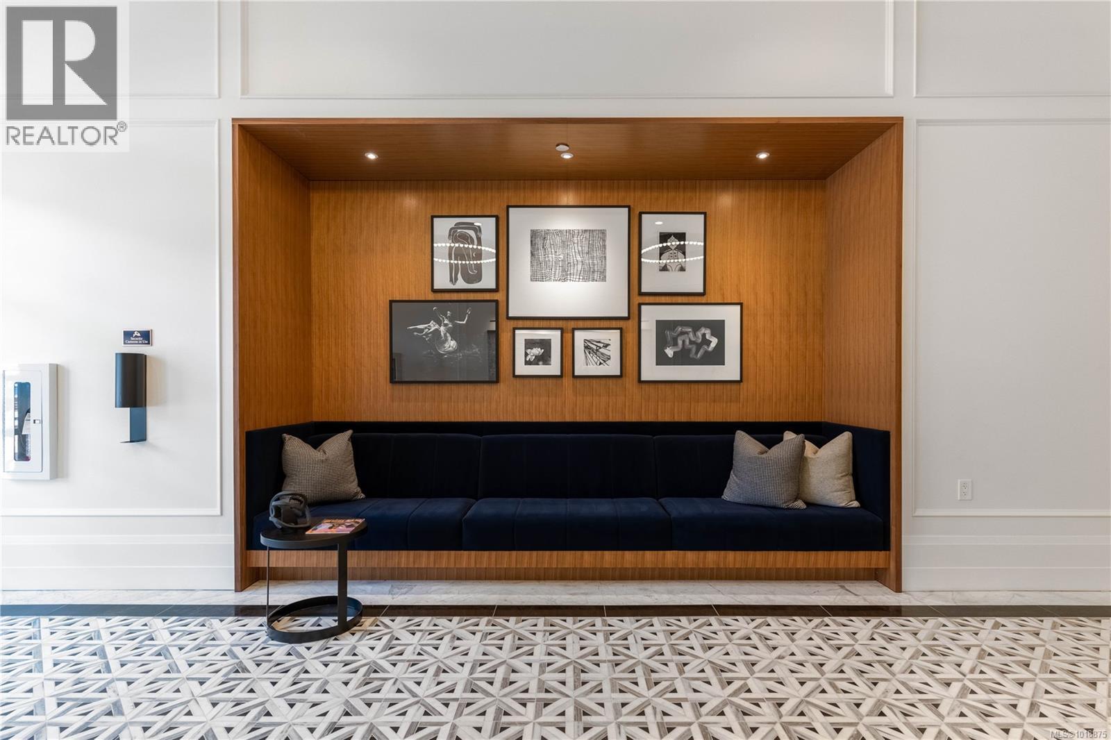 #209 521 COURTNEY ST - 29