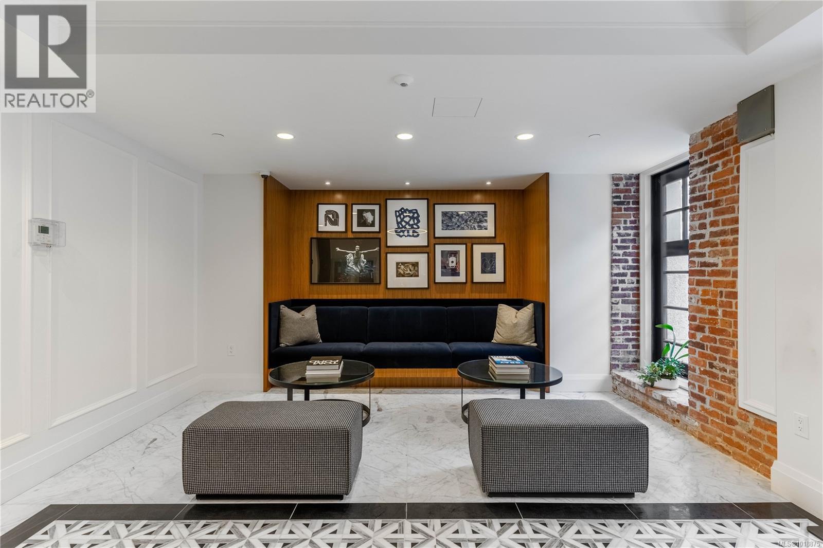 #209 521 COURTNEY ST - 31