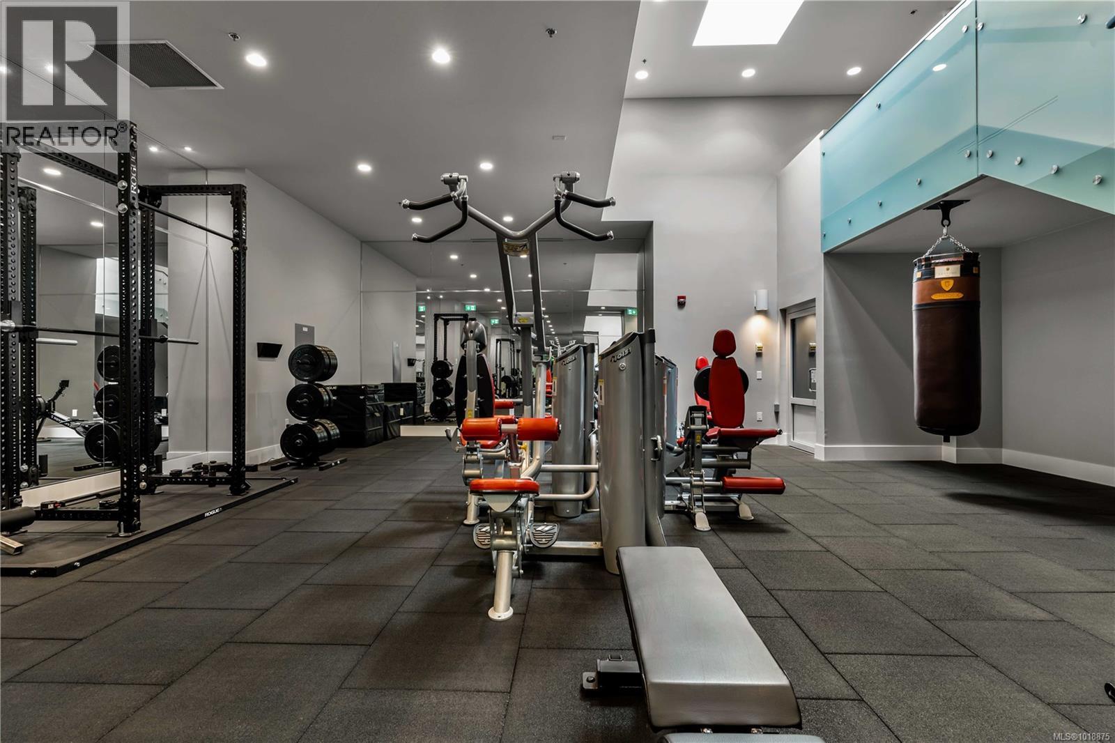 #209 521 COURTNEY ST - 33