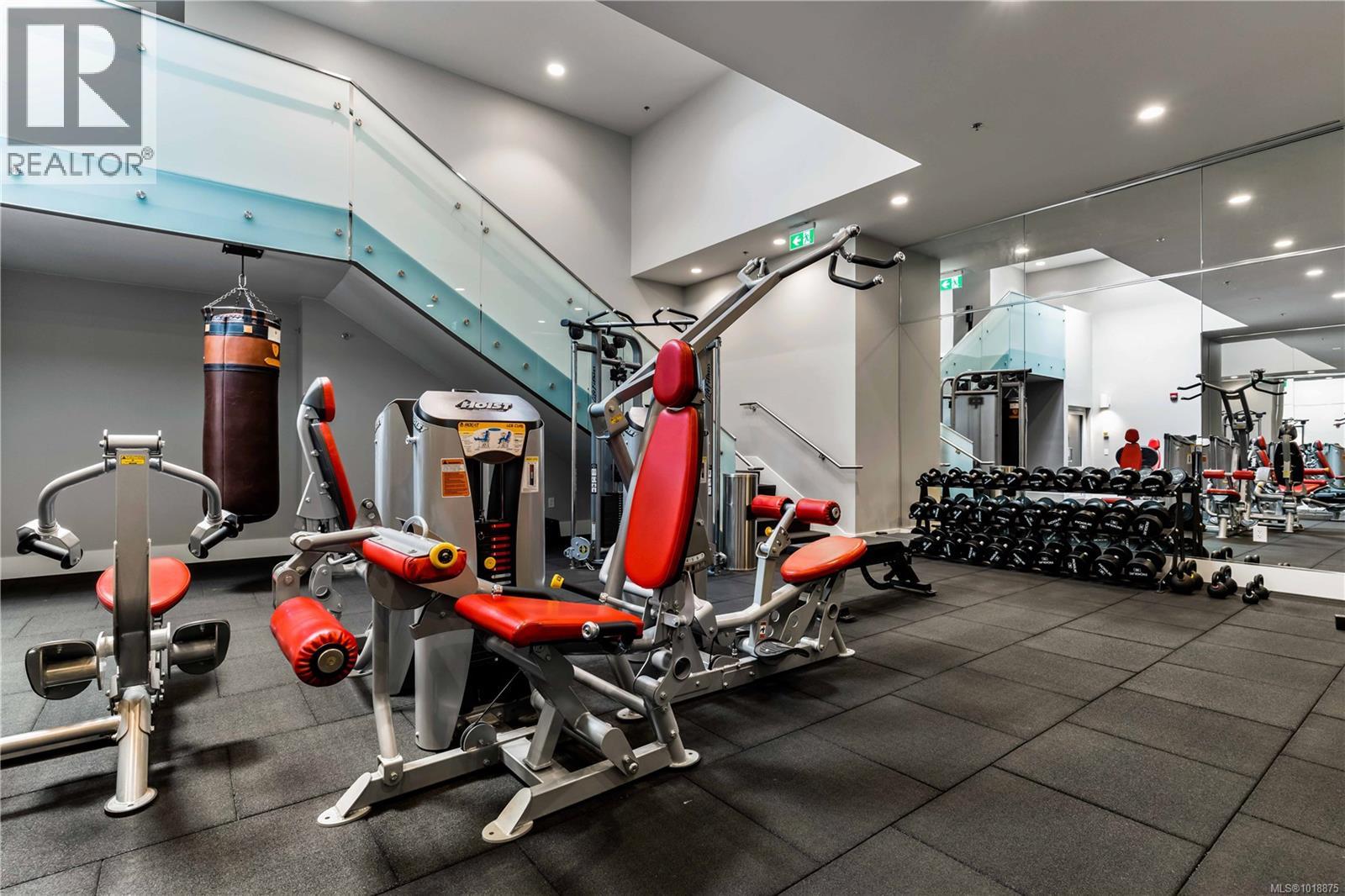 #209 521 COURTNEY ST - 34