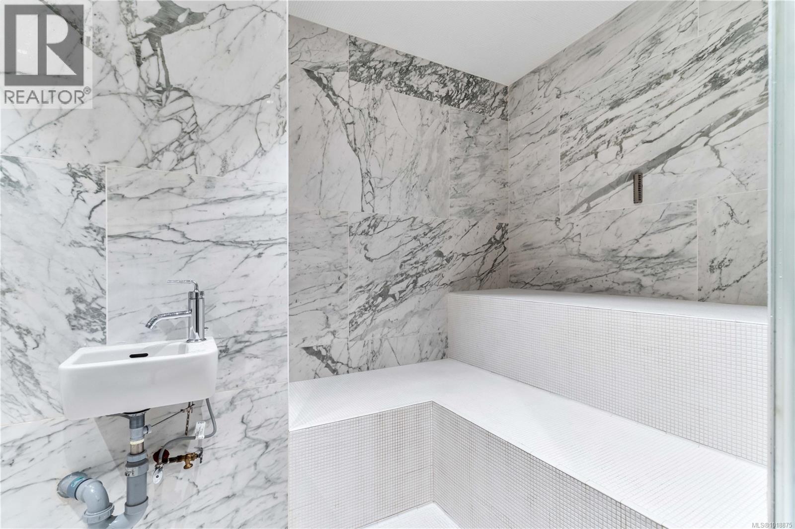 #209 521 COURTNEY ST - 39