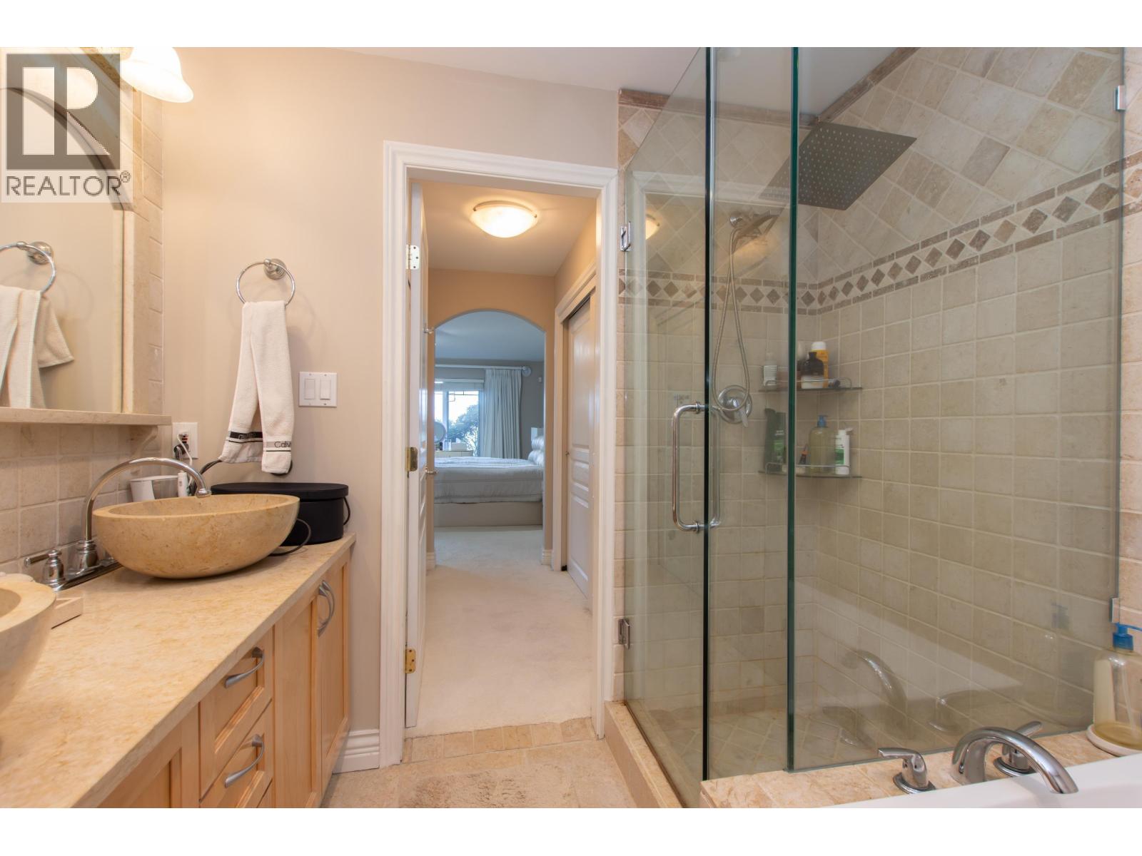 7 BEACH DRIVE, West Vancouver