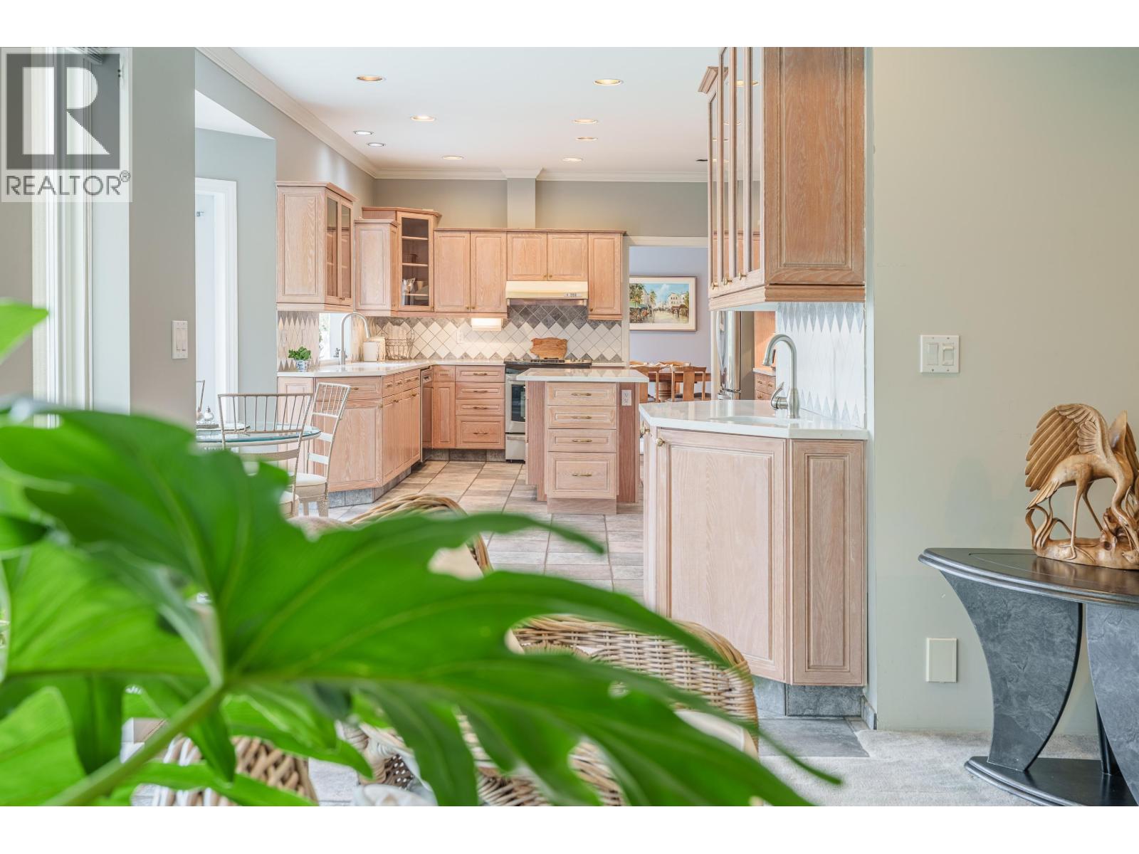 1501 VERNON DRIVE, Gibsons