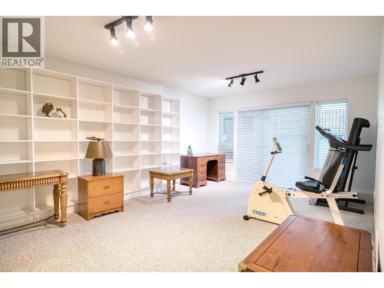 1501 VERNON DRIVE, Gibsons