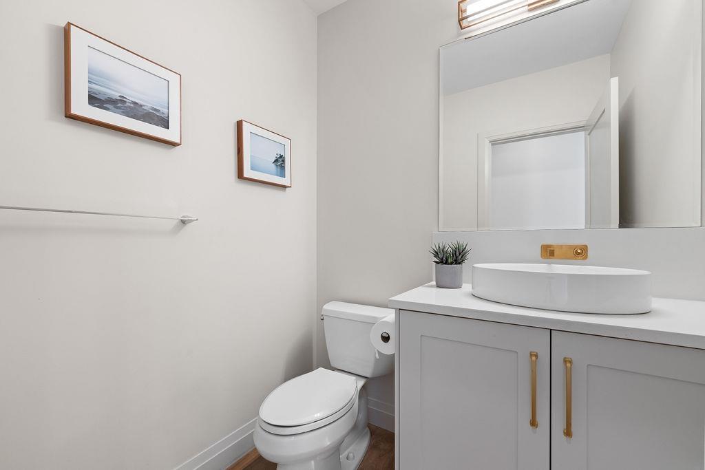 15541 OXENHAM AVENUE, White Rock