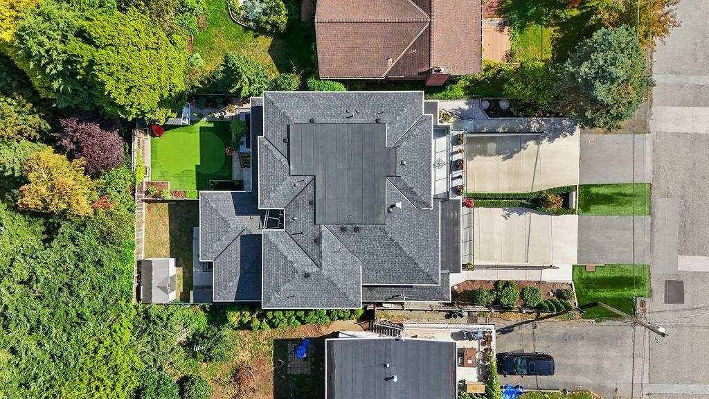 15541 OXENHAM AVENUE, White Rock