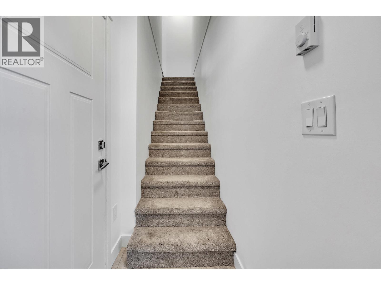 11 1818 HARBOUR STREET, Port Coquitlam