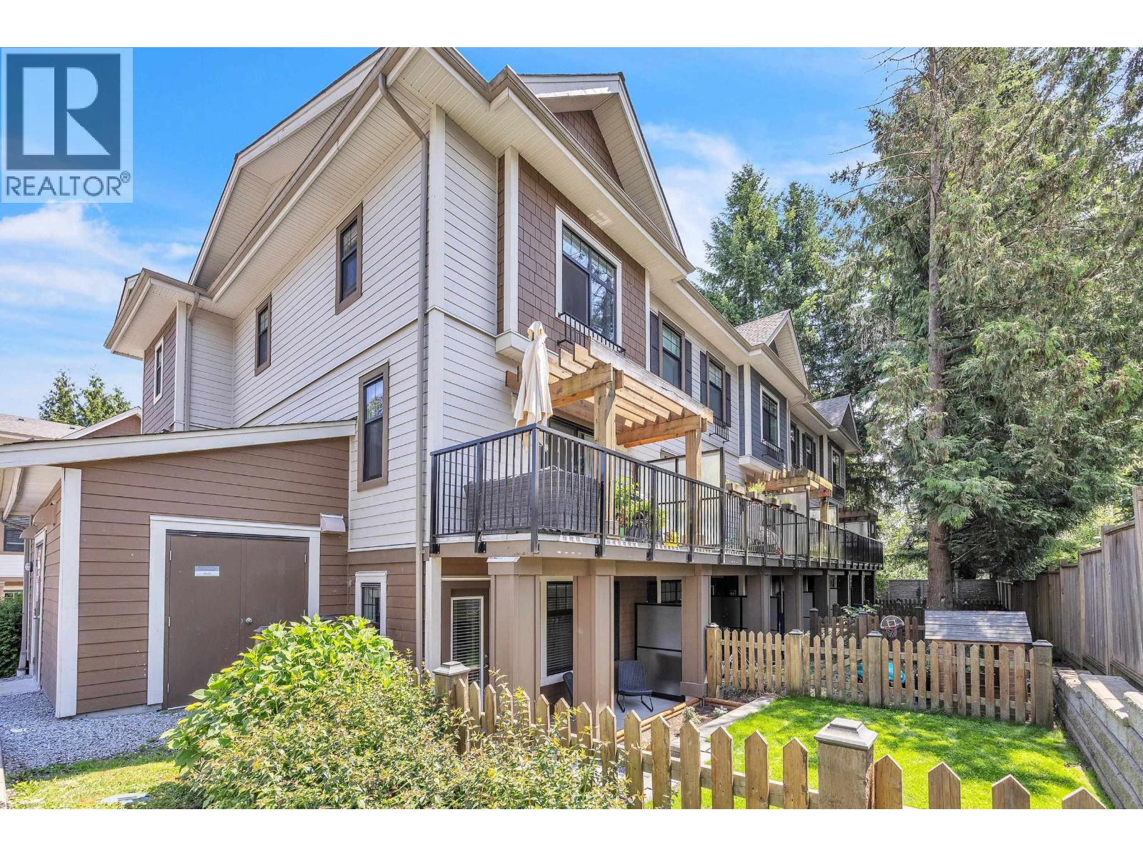 11 1818 HARBOUR STREET, Port Coquitlam