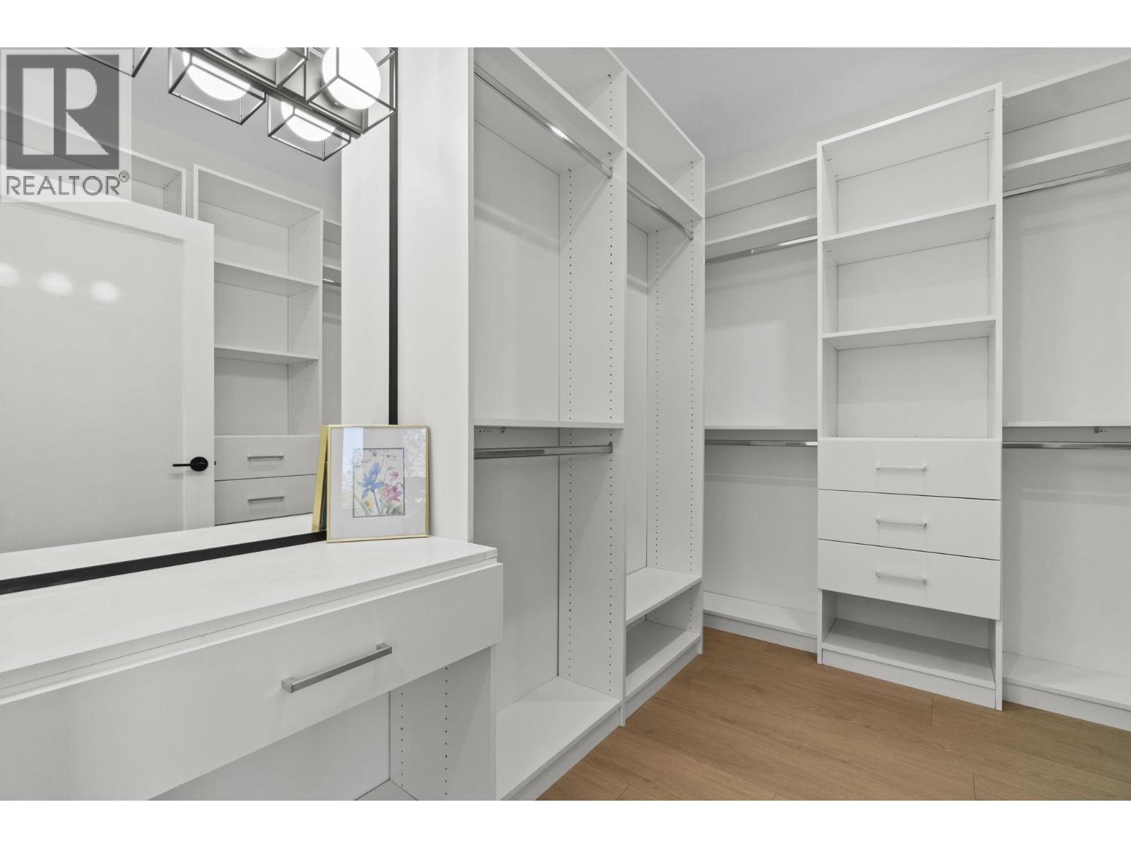 8073 18TH AVENUE, Burnaby