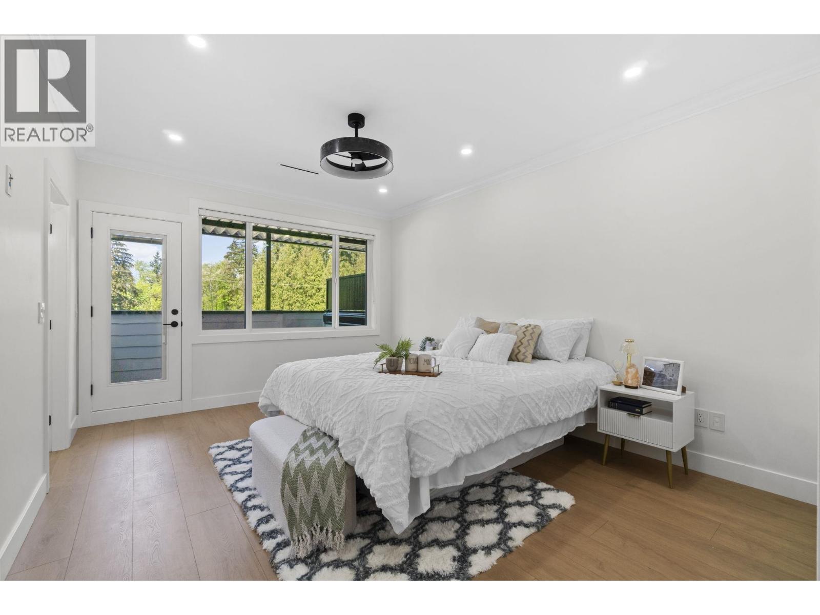 8073 18TH AVENUE, Burnaby