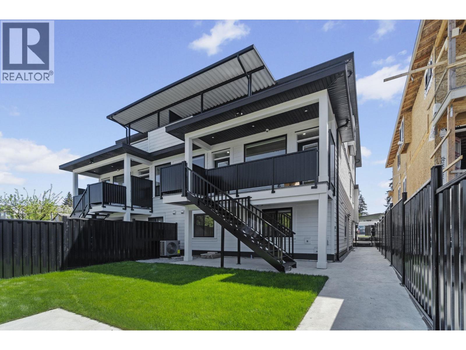 8073 18TH AVENUE, Burnaby