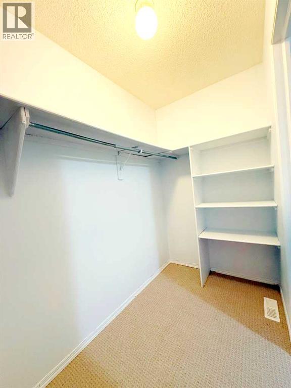 Single Family House Bi-level for Sale in  Taracove Road NE Taradale Calgary 