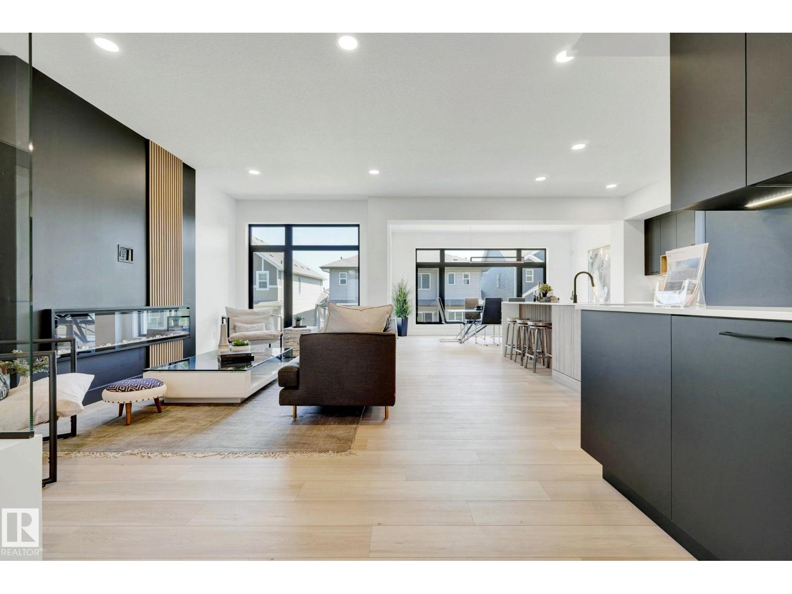 5455 KOOTOOK RD SW, Edmonton