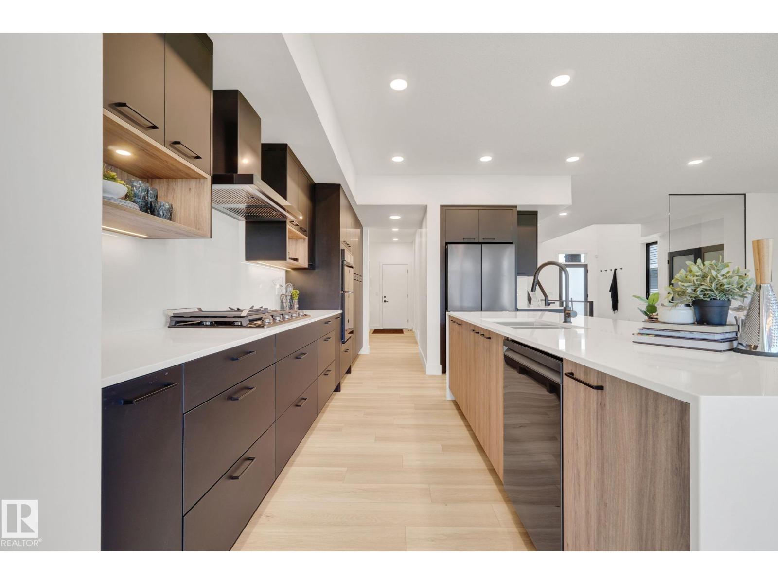 5455 KOOTOOK RD SW, Edmonton