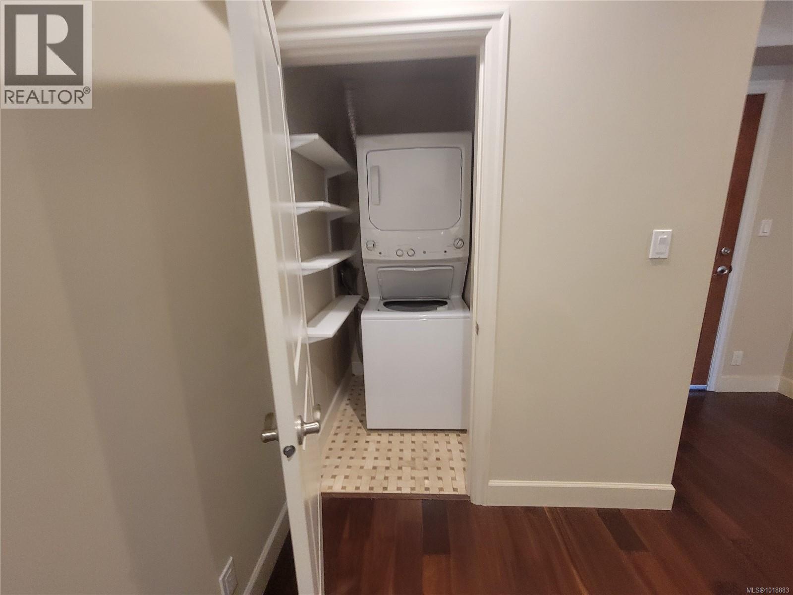 #205 2006 TROON CRT - 12