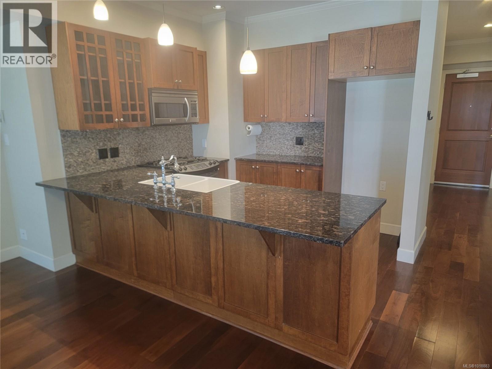 #205 2006 TROON CRT - 4